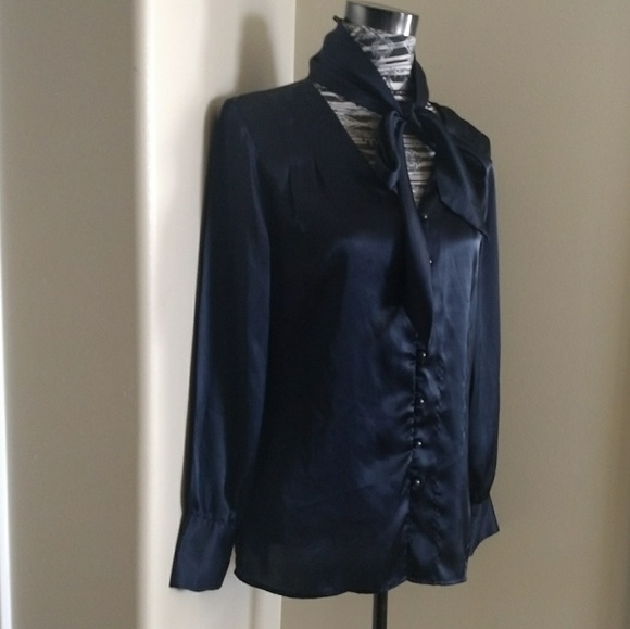 Banana Republic Factory Tops - Banana Republic silky navy blouse